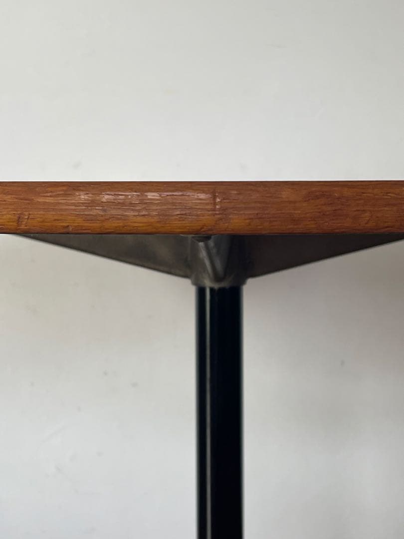 ハーマンミラー ヴィンテージ イームズ ユニバーサルベース ラウンド テーブル