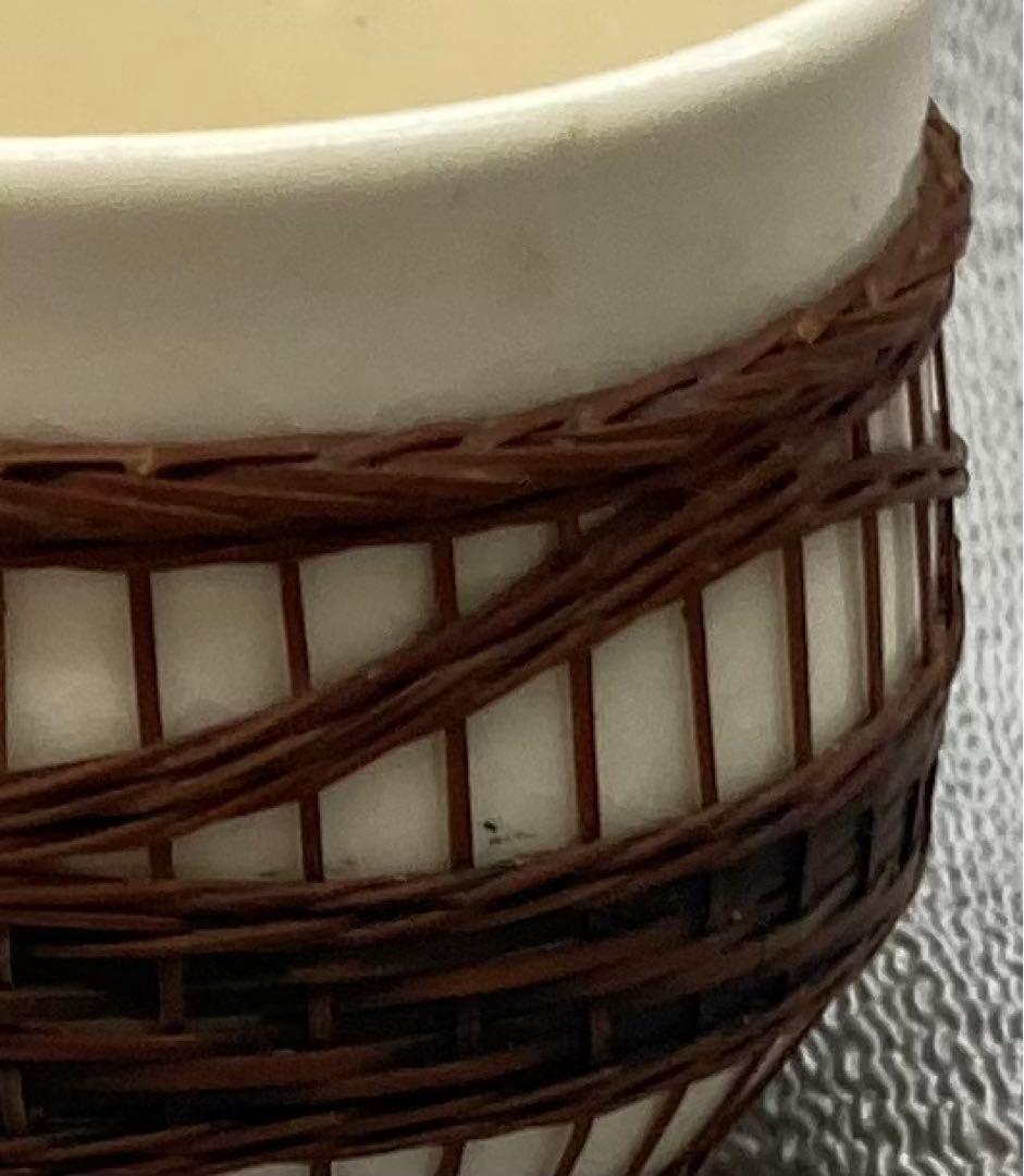 B25s 砥部焼 「淡黄磁竹編飾り付き酒器」銚子 猪口 古砥部 愛山向井