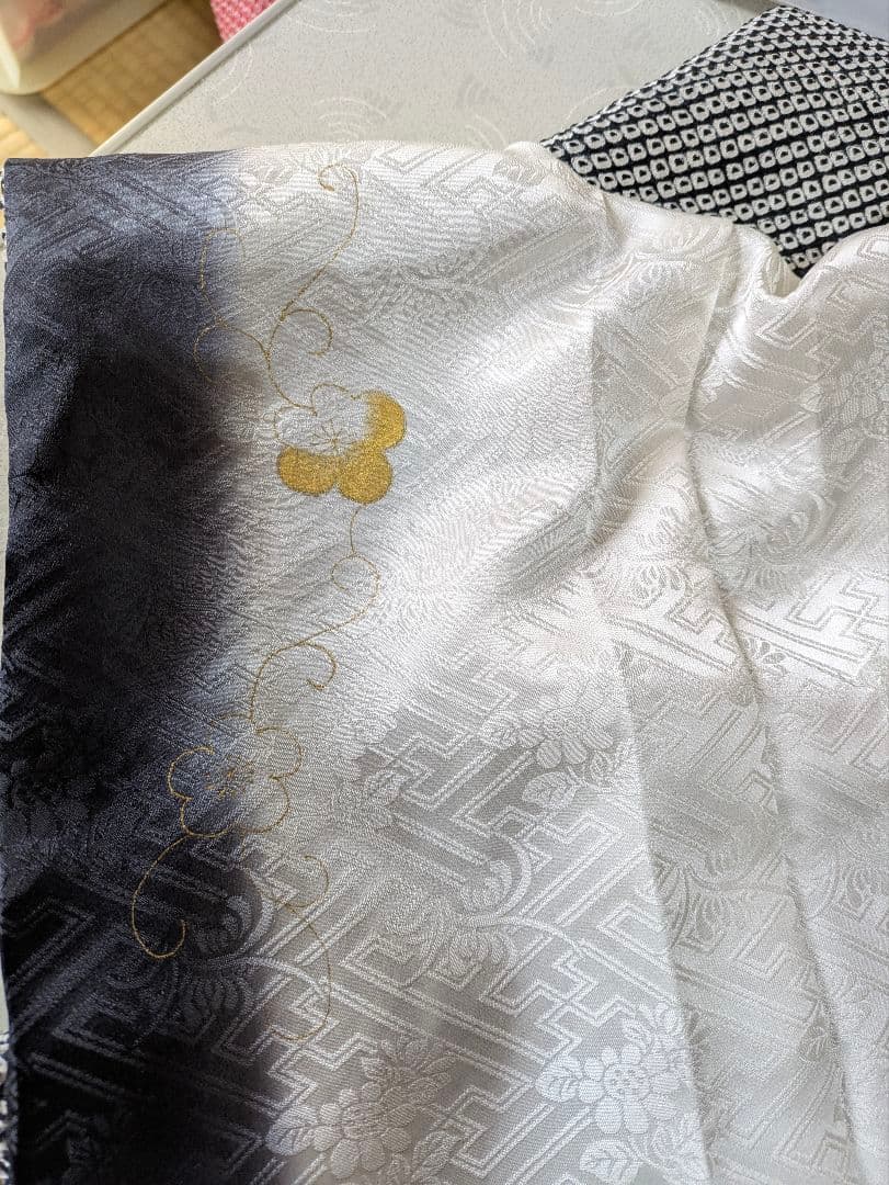 七五三３歳高級正絹総絞り刺繍入りの被布（中綿無し）