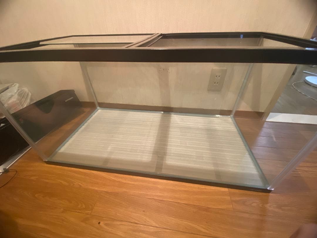 大型ガラス水槽 W900、LED、ポンプ、ヒーターなど全て一式 ※現物引渡しのみ 大型ガラス水槽 W900、LED、ポンプ、ヒーターなど全て一式 ※現物引渡しのみ