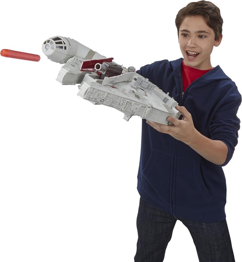 ハズブロ スターウォーズ ミレニアムファルコン 新品・未開封