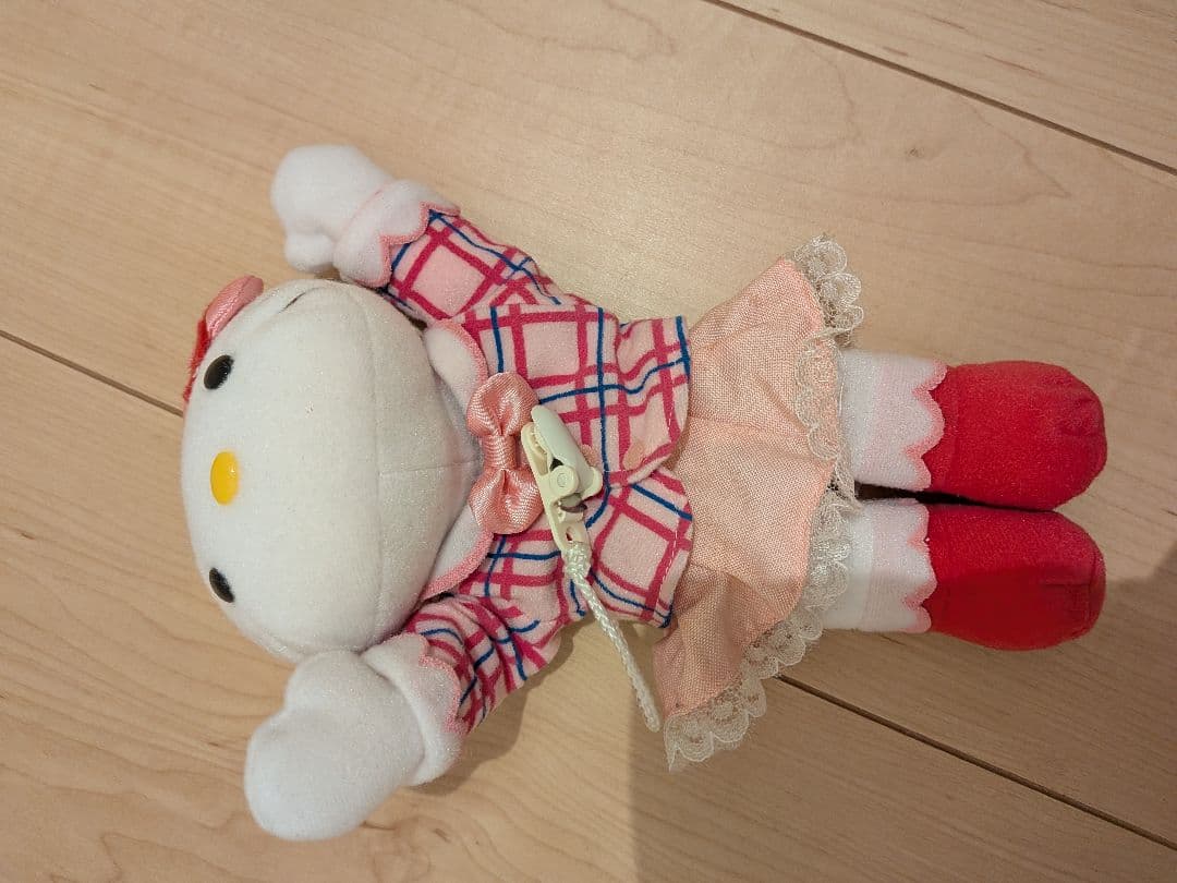 希少★ハローキティ肩乗りぬいぐるみ