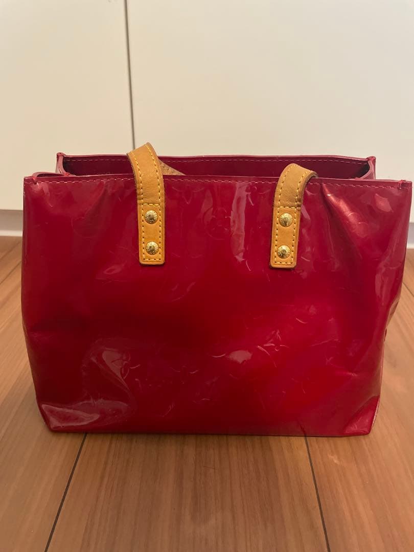 さおー　Louis Vuitton ヴェルニ 赤 バッグ
