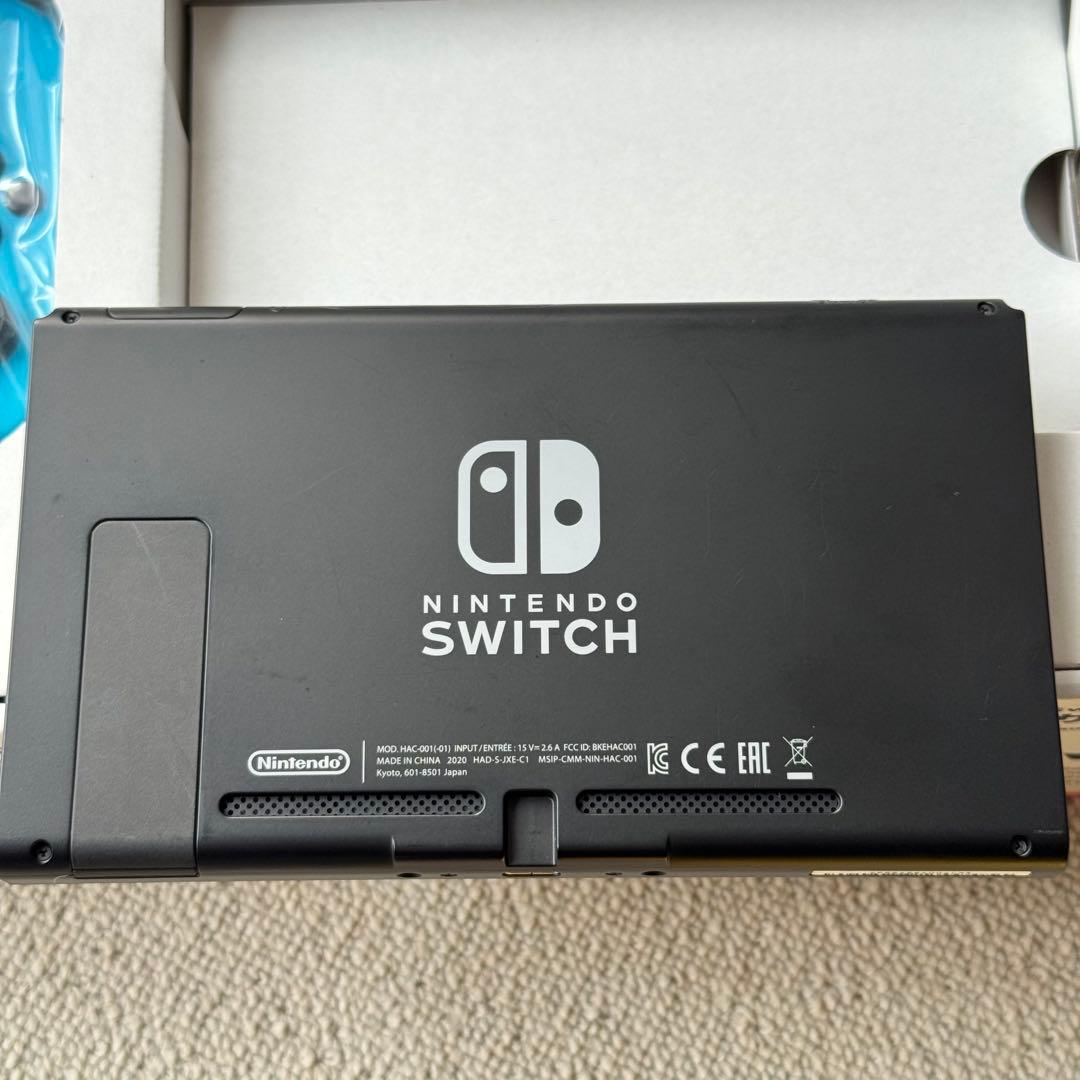 《美品》Nintendo switch 本体　オマケjoy-con充電グリップ