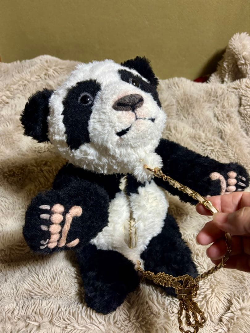 コロっとことり　リアル赤ちゃんパンダ編みぐるみバッグ