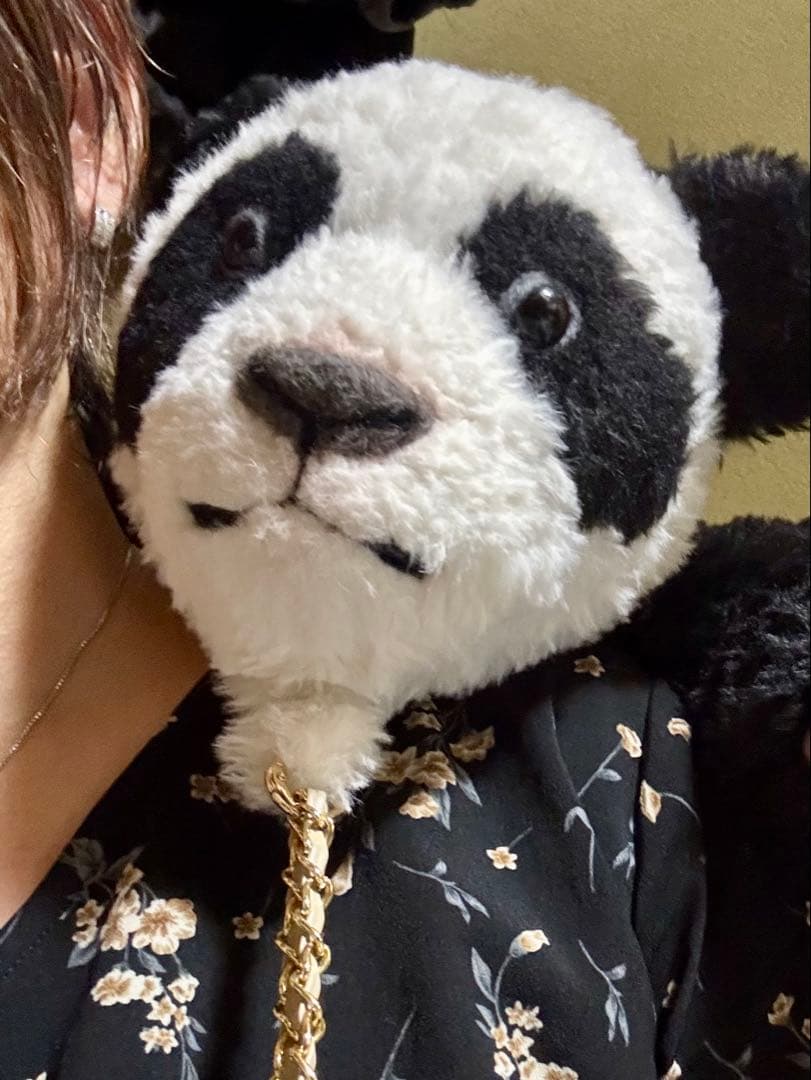 コロっとことり　リアル赤ちゃんパンダ編みぐるみバッグ