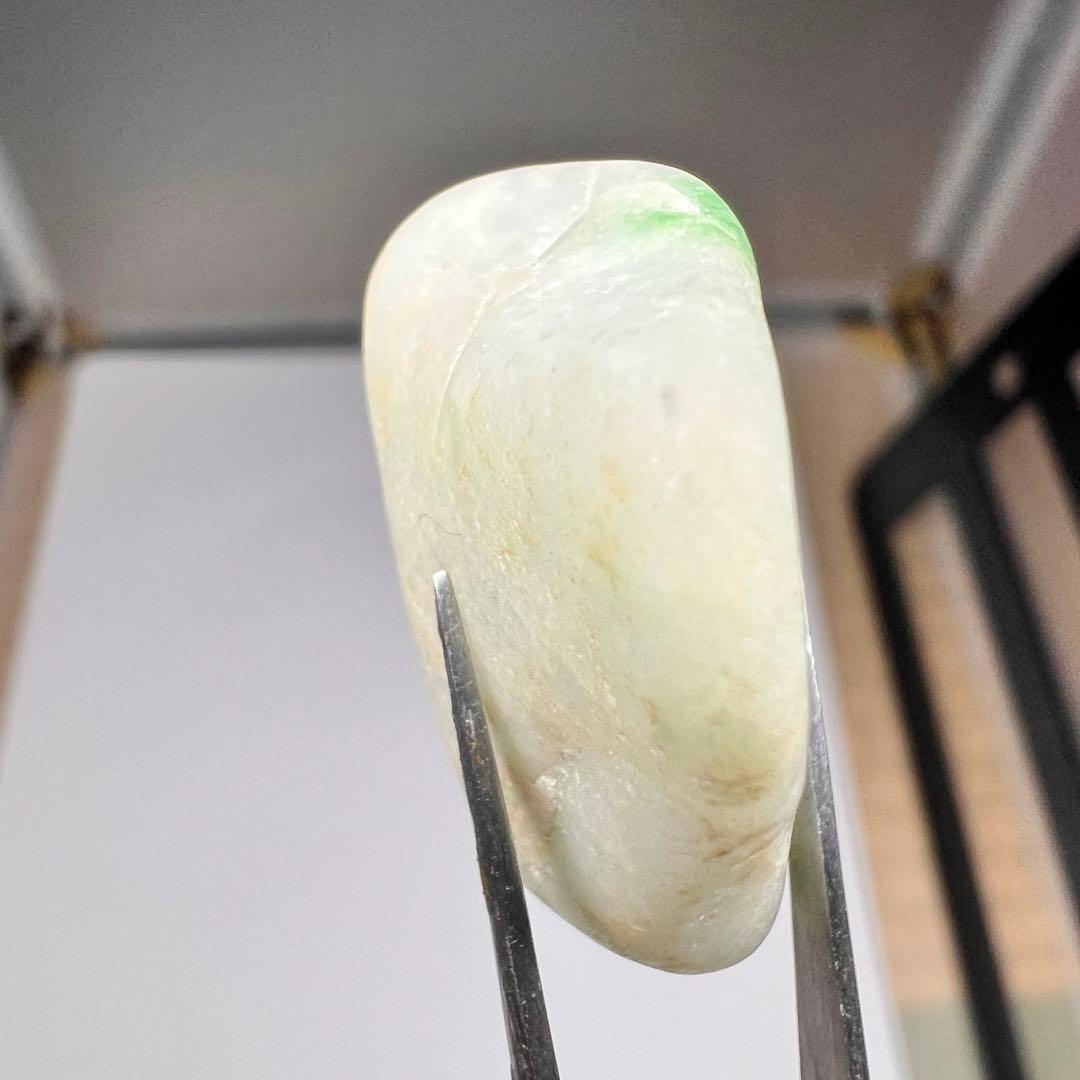 【大幅値下】糸魚川産　翡翠原石　天然　鑑賞石　国石 14.6g