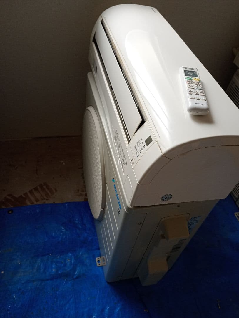 2023年モデルDAIKEN ルームエアコン 2.2 キロ 6畳