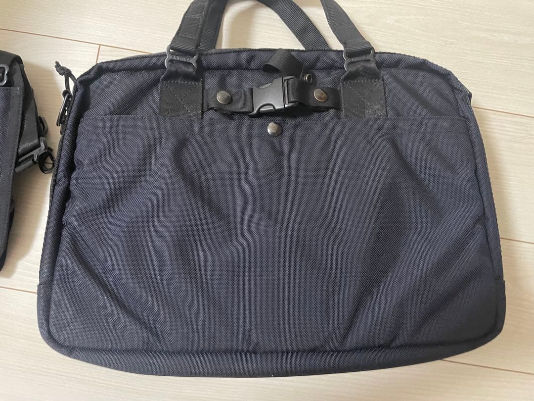 美品　廃盤　BRIEFING NEO A4 LINER DEEP SEA