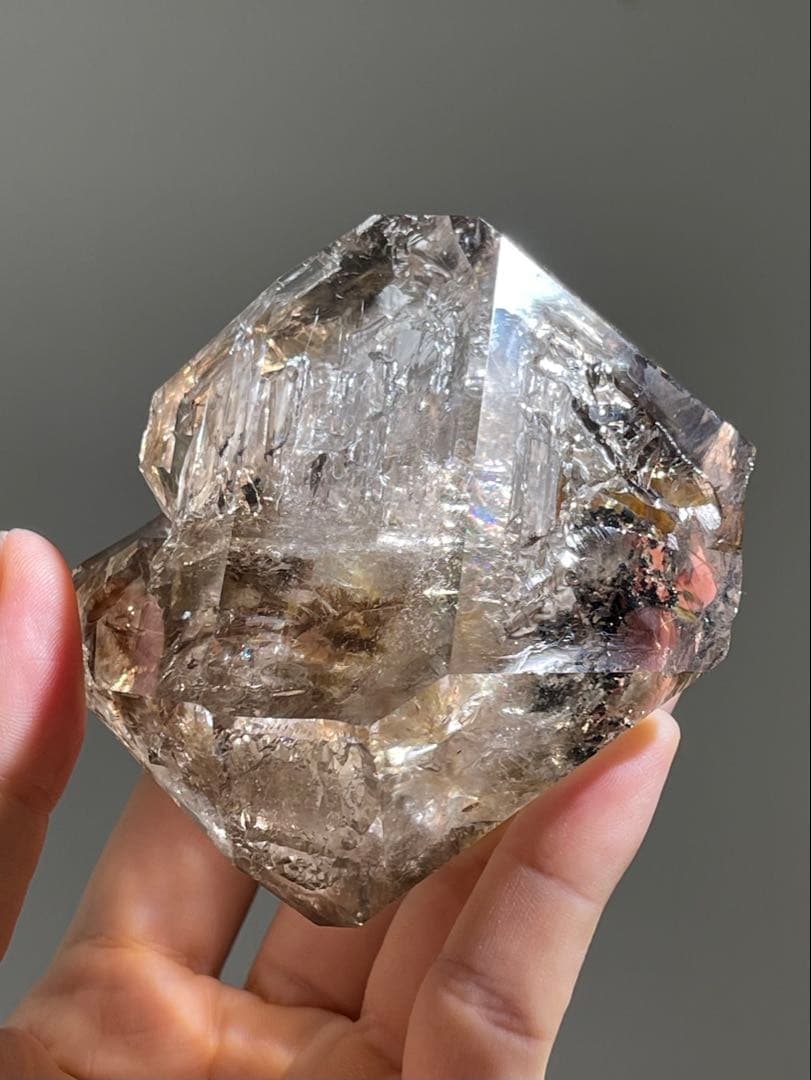 【博物館級】巨大　ハーキマーダイヤモンド 二連晶　鉱物　鉱物標本　天然石　原石 博物館級】巨大 ハーキマーダイヤモンド 二連晶 鉱物 鉱物標本 天然石