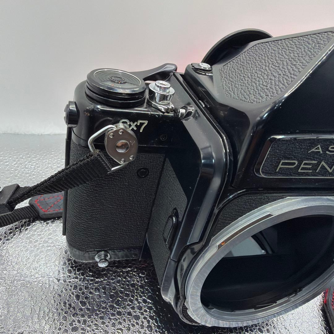 と*ー様 Pentax 6X7 ブラック ボディ ウッドハンドル付き