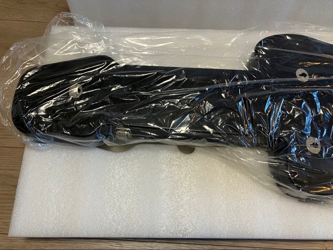 【未使用新品】ハードロックカフェ ギターケース型ピンボード