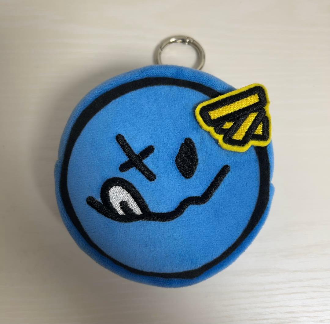 AMPTAK×COLORSちぐさくんマスコットポーチ - メルカリ