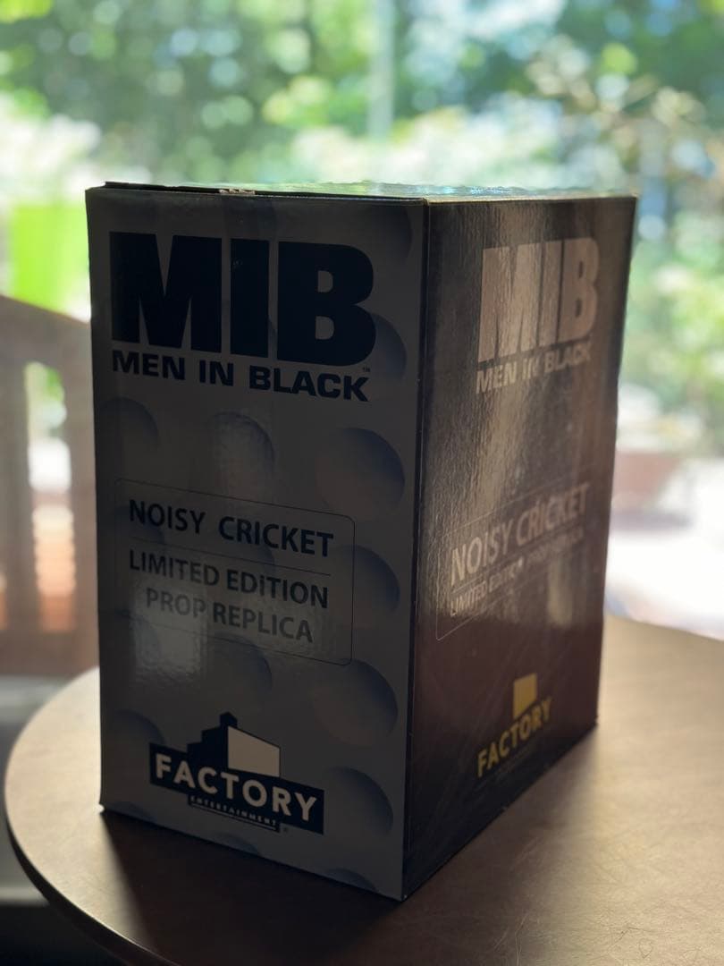 メン・イン・ブラック/ノイジークリケット