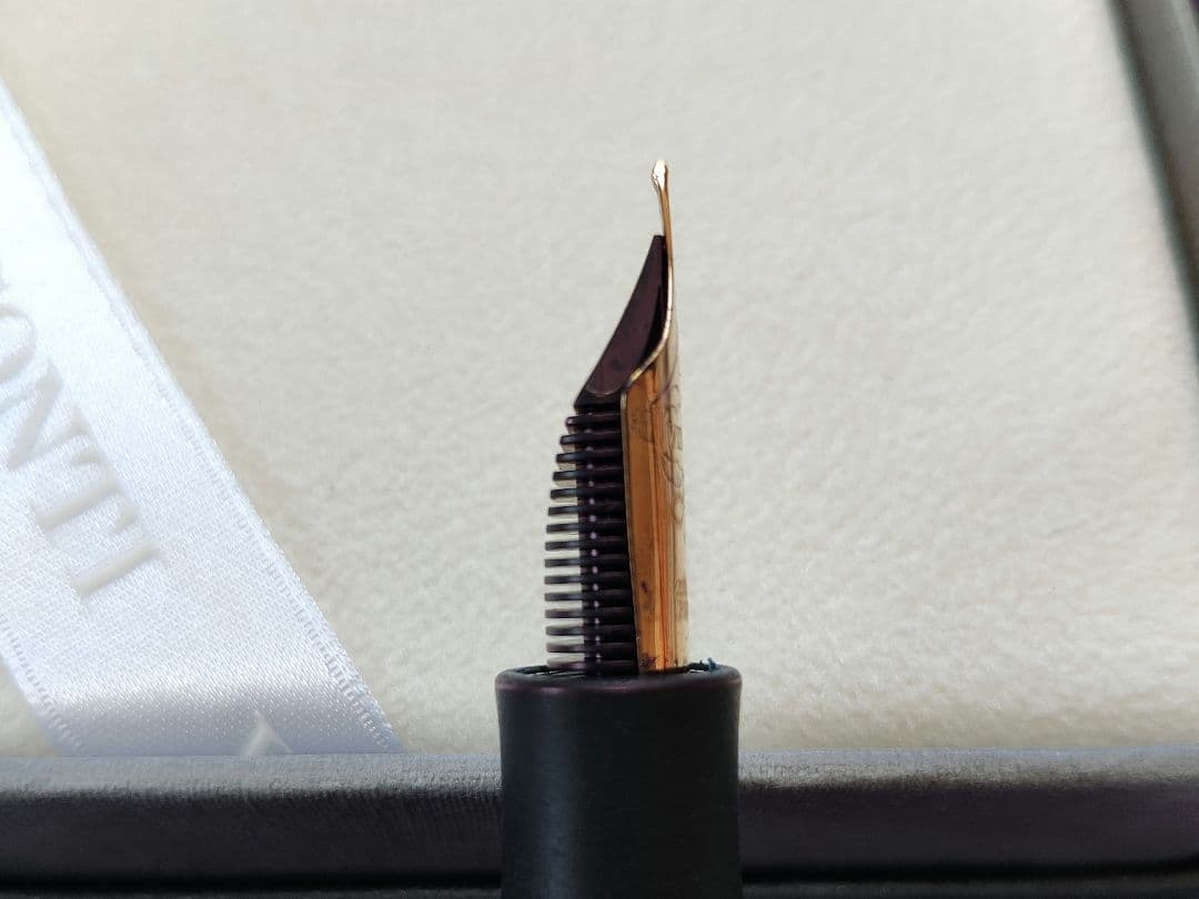 パラジウムニブVISCONTI ホモサピエンス オーバーサイズ ブロンズ 万年筆