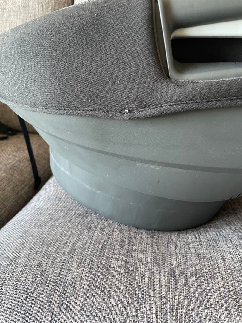 Combi 車用チャイルドシート グレー