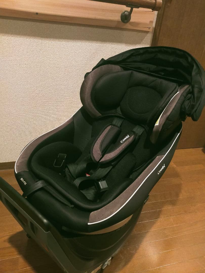 combi クルムーブスマート　CG-UIG 美品　ISOFIX チャイルド 黒