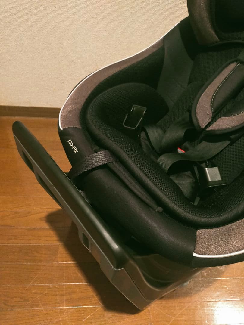 combi クルムーブスマート　CG-UIG 美品　ISOFIX チャイルド 黒