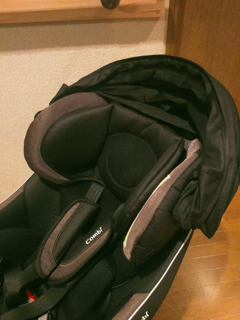 combi クルムーブスマート　CG-UIG 美品　ISOFIX チャイルド 黒