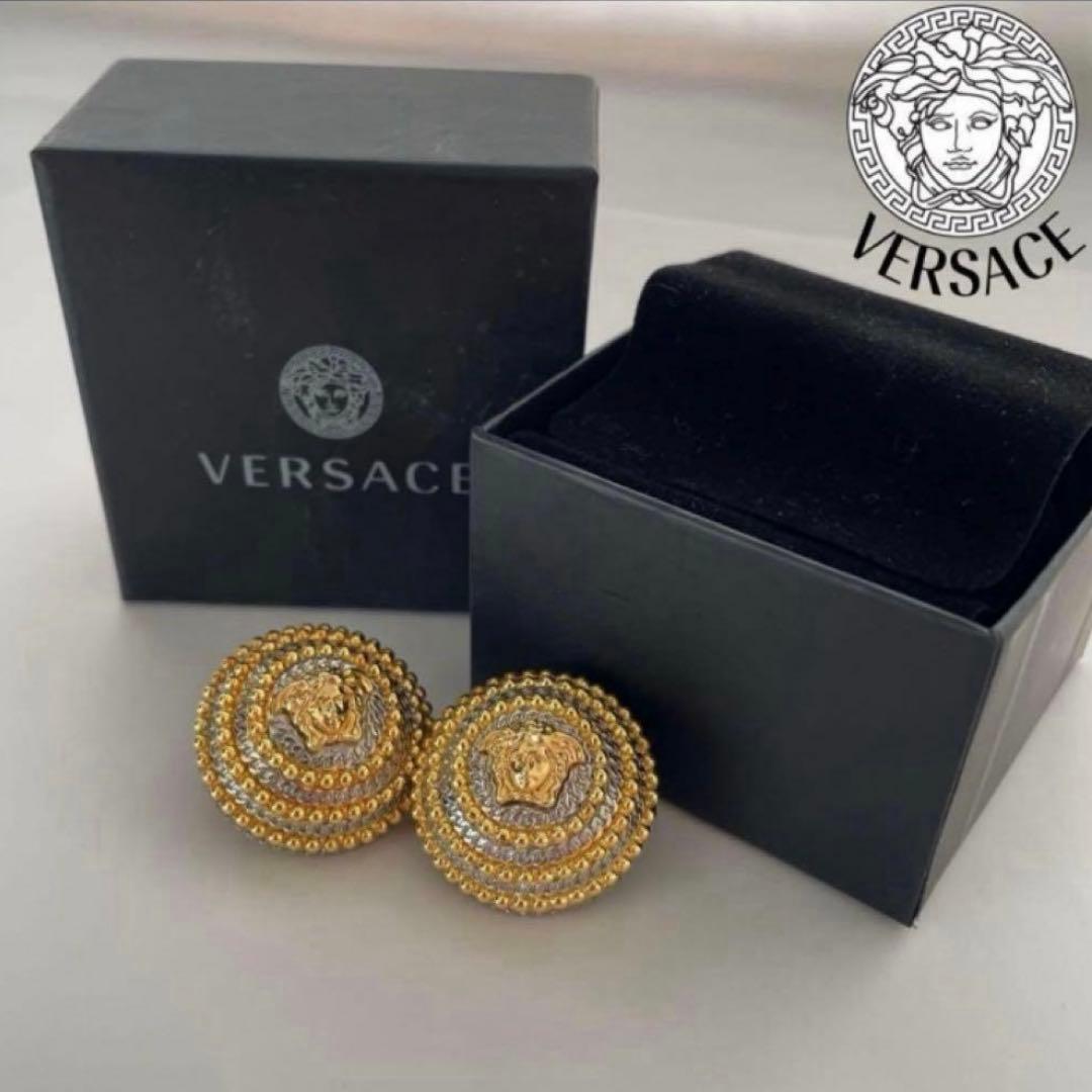VERSACE ゴールドライオンヘッドピアス 本物鑑定済み VERSACE - ヴェルサーチ VERSACE メデューサ ロゴ ラインストーン