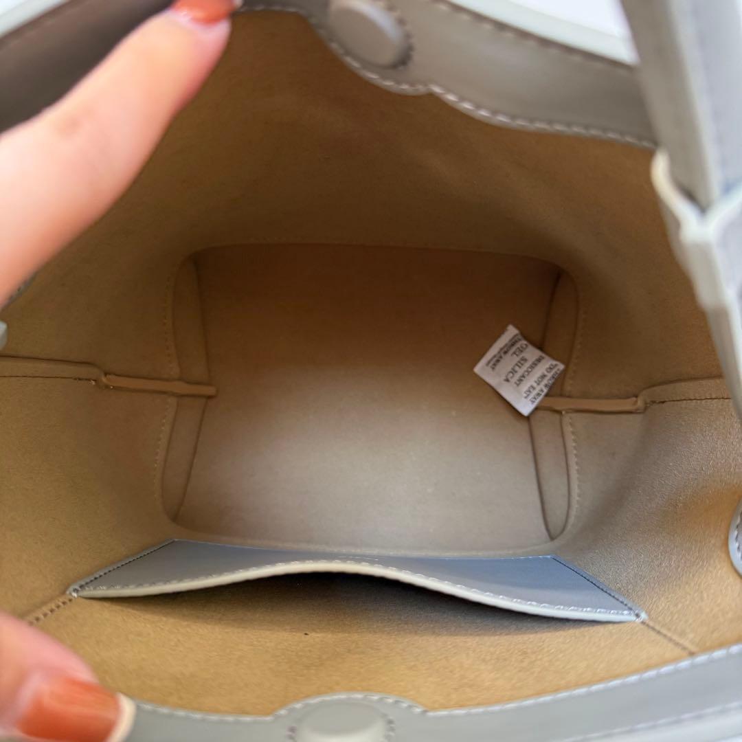 美品　VASIC PATTI MINI ハンドバッグ