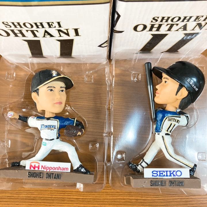 大谷翔平選手日ハムフィギュア2体【ピッチャー&バッター】セット +