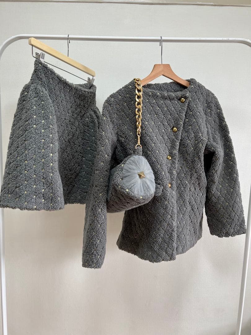 BIBIY ODETTE BOA PLEATED JACKET