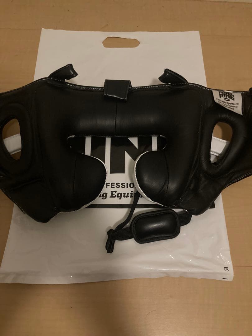 最終価格 PRIZE RING ボクシングヘッドギア ホワイト ブラック Mの通販