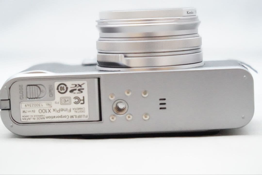 ☆希少な初代機☆ フジフィルム X100 フジノン 23㎜ F=1:2 実用品