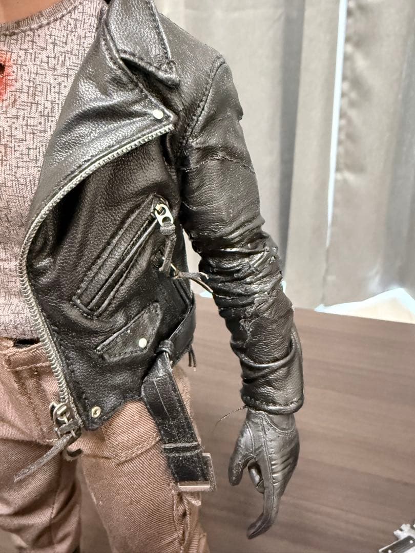 ホットトイズ　ターミネーター　T-800 （バトルダメージ版）　訳アリ品