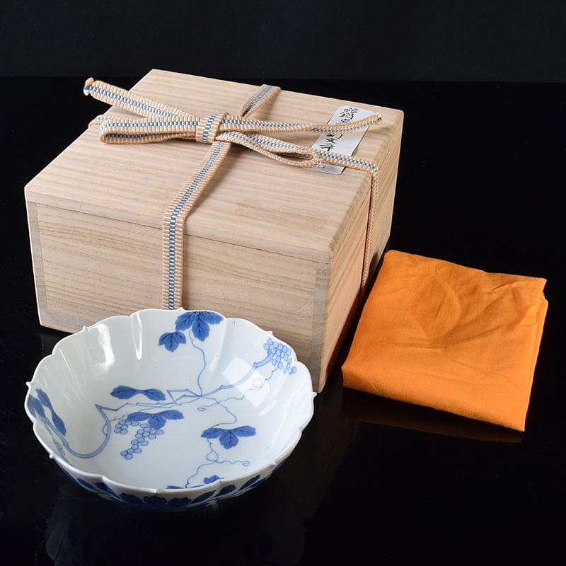 かず様専用 鍋島焼 藍鍋島 葡萄文 五寸皿 時代箱付 V