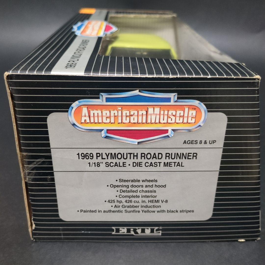 1/18ミニカー　PLYMOUTH ROAD RUNNER 1969
