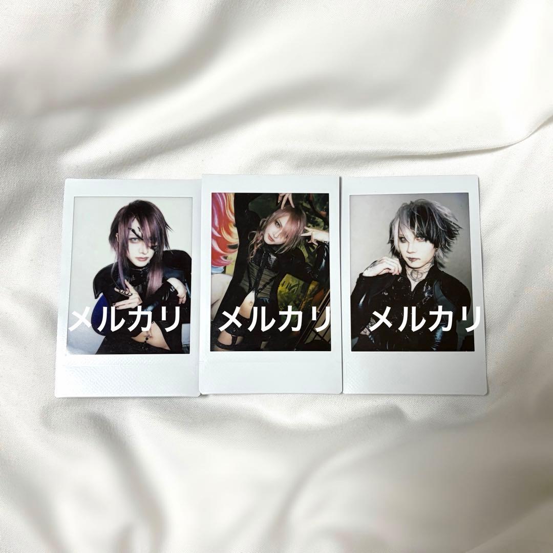 JILUKA チェキ Sena Zyean - メルカリ