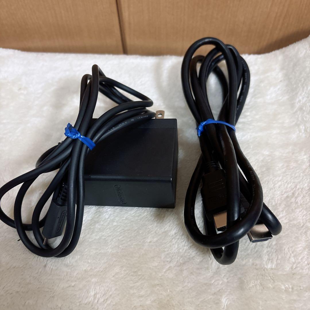 Nintendo Switch 本体　ブルー／ネオンレッド