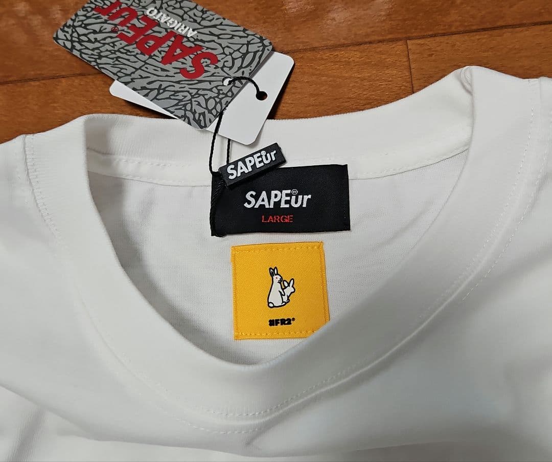 新品】SAPEur × FR2 DOKO Tシャツ Lサイズ