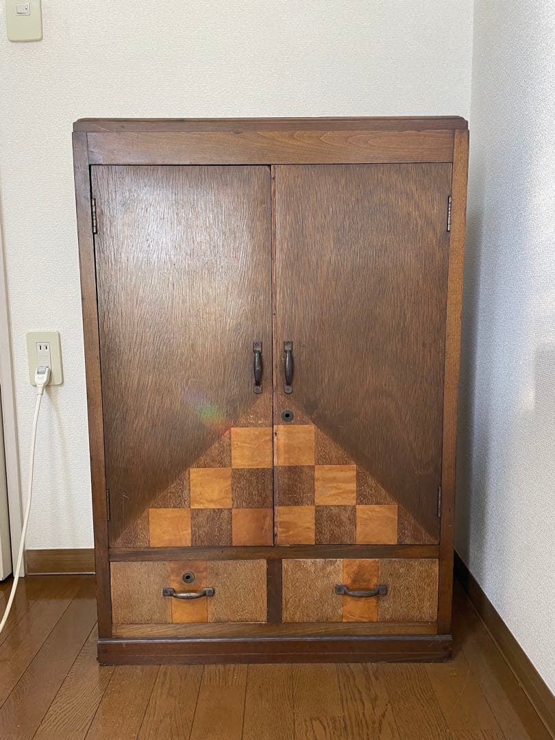 木製チェッカー模様　収納棚 木製チェッカー模様 収納棚