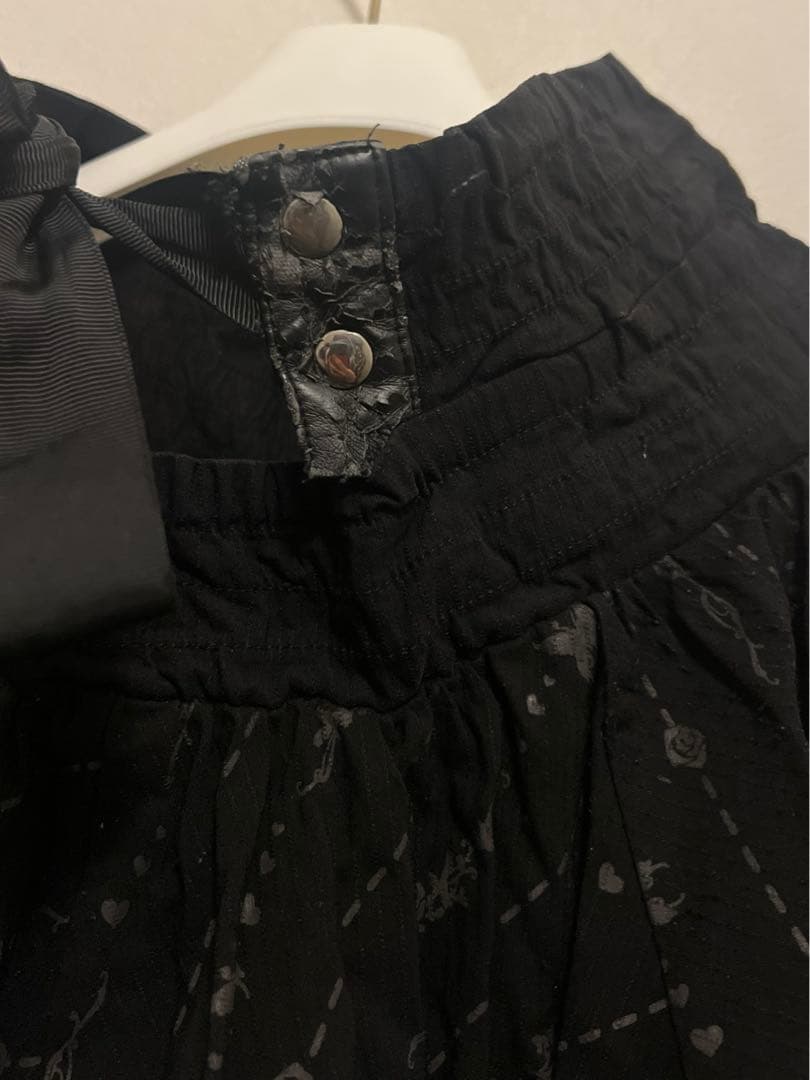 h.naoto honey 黒 スカート