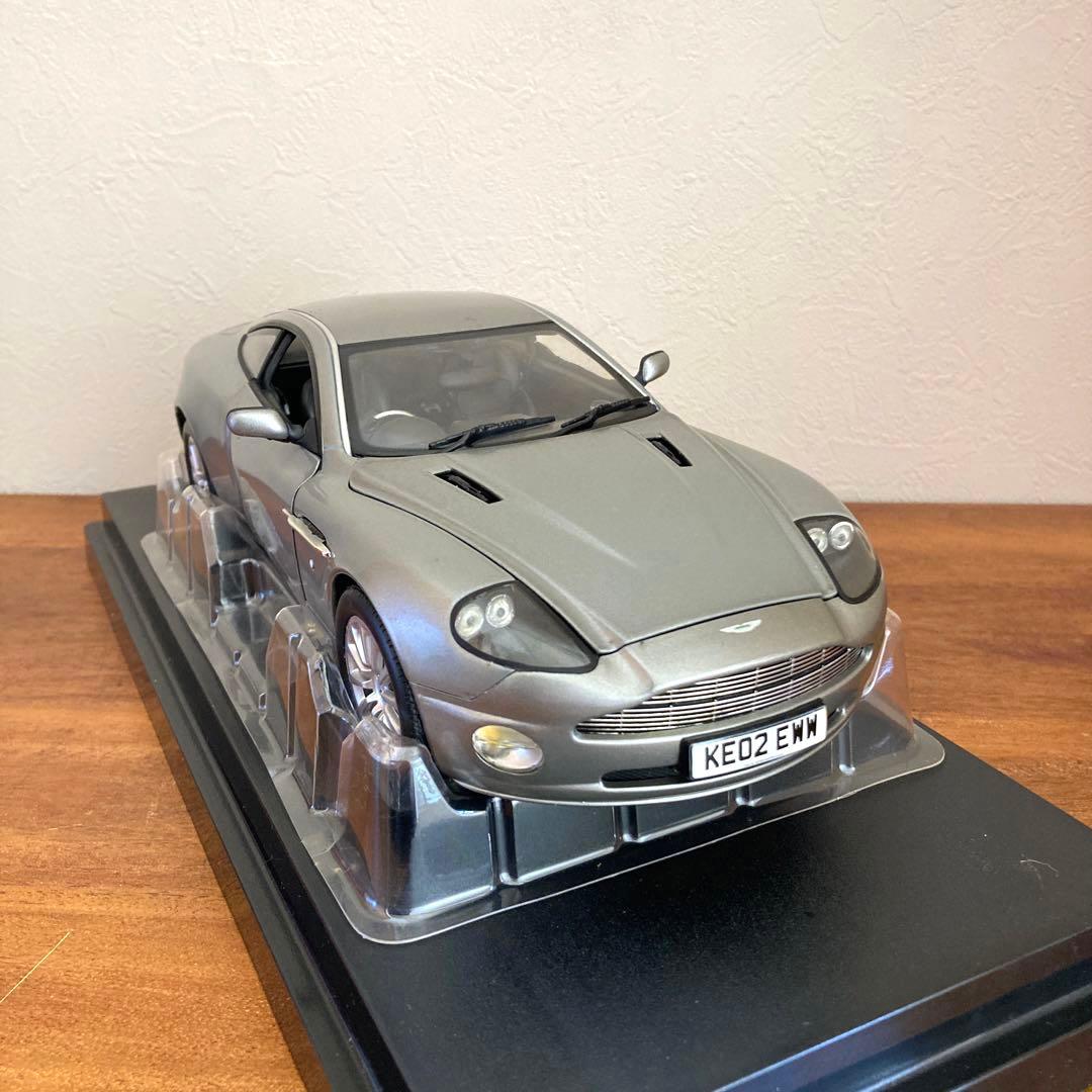 【絶版品】JOY RIDE 1/18 007 アストンマーチン バンキッシュ