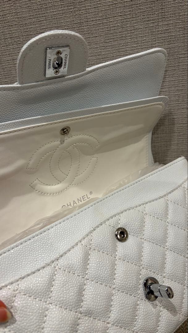 CHANEL ショルダーバッグ ホワイト　美品　希少　早い者勝ち