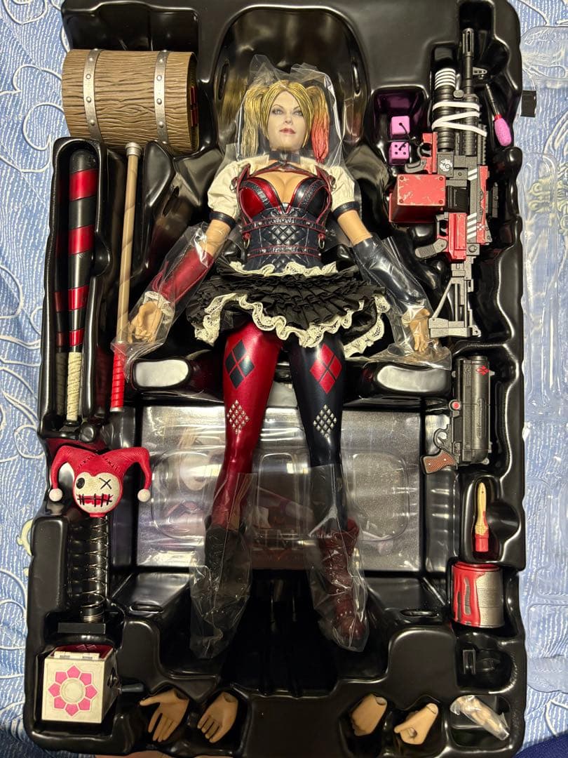 ホットトイズ バットマン アーカムナイト ハーレイ・クイン