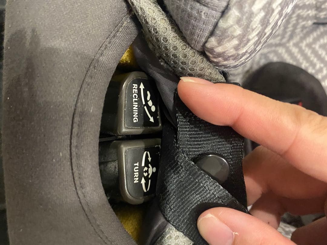 Combi 車用チャイルドシート グレー　ISOFIX