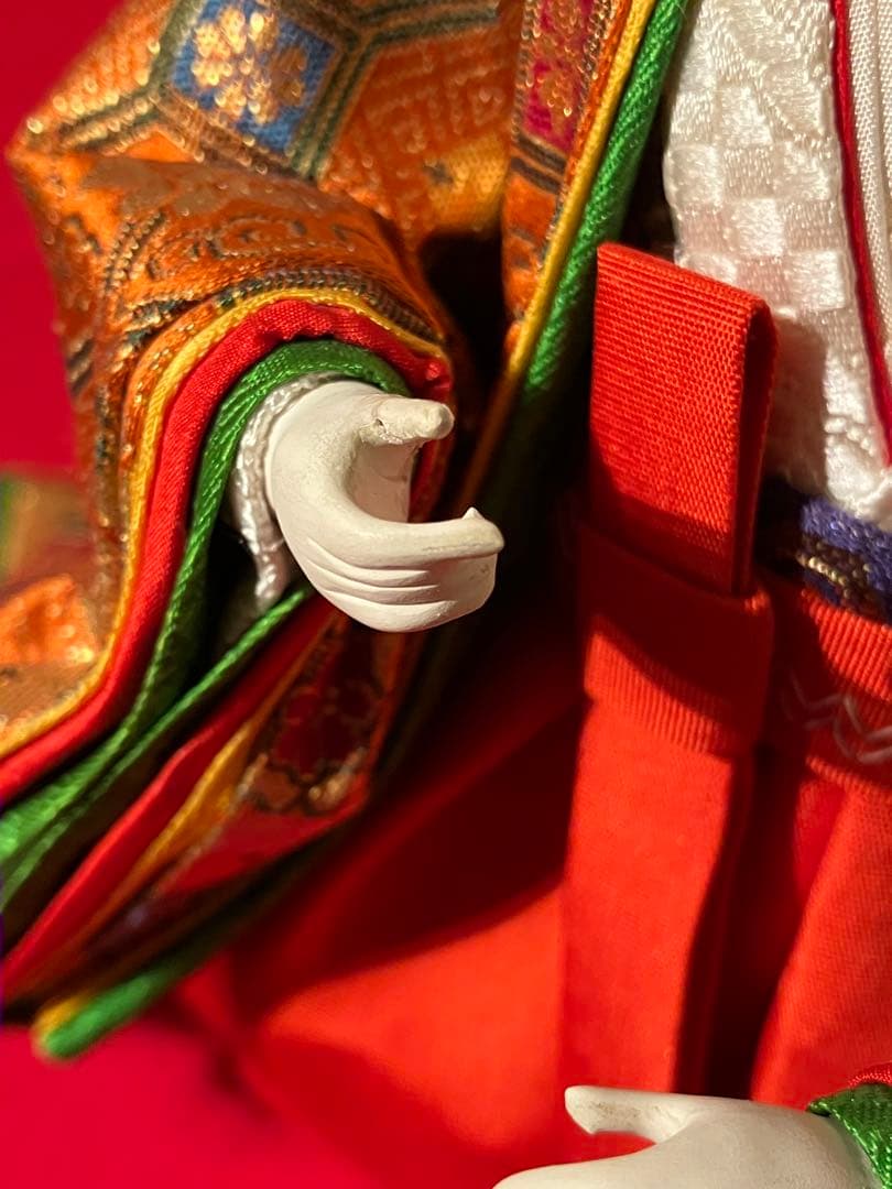 三人官女　女楽人　雛人形　琴 三味線 楽器付き　橙色袿　有職装束