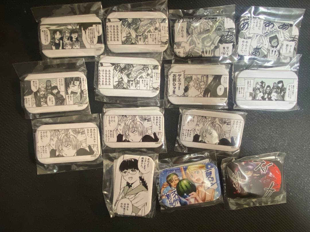 BLACK LAGOONアクリルキーホルダー 缶バッジ DMMスクラッチ