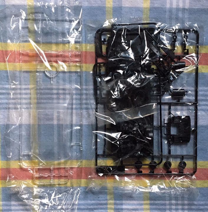 絶版 アオシマ 1/24 ギャルソン・エクスクルーシブ UZS141 マジェスタ