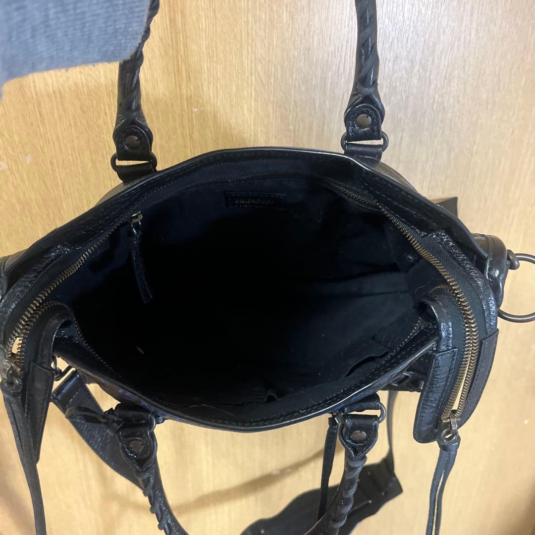 バレンシアガ　バッグ　ペイント