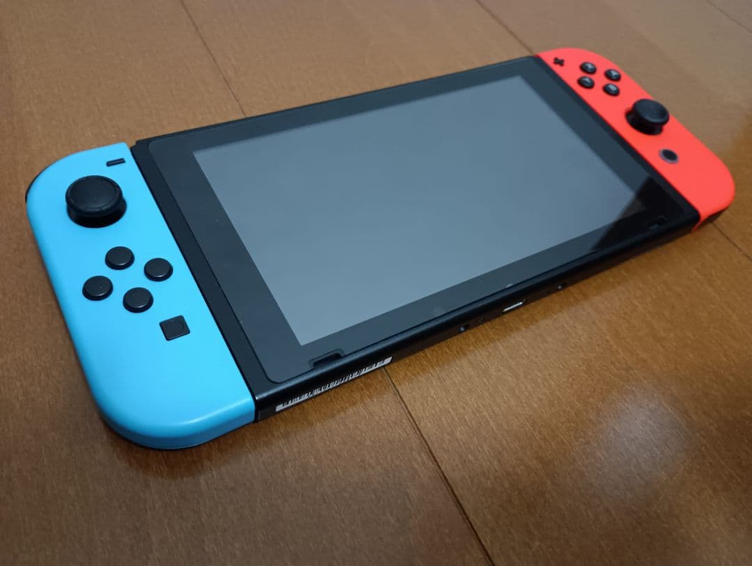 Nintendo Switch 【中古・美品】