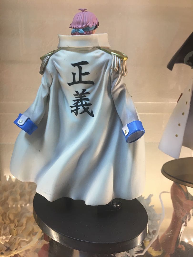 ワンピース 海軍フィギュア11体まとめ売り 黄猿、赤犬、緑牛、センゴク