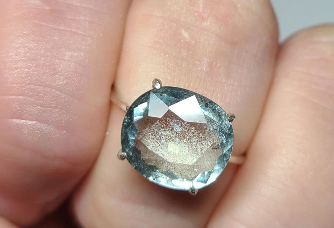 レインボーにピカピカシラー☆非加熱ブラジル産アクアマリン☆オーダー