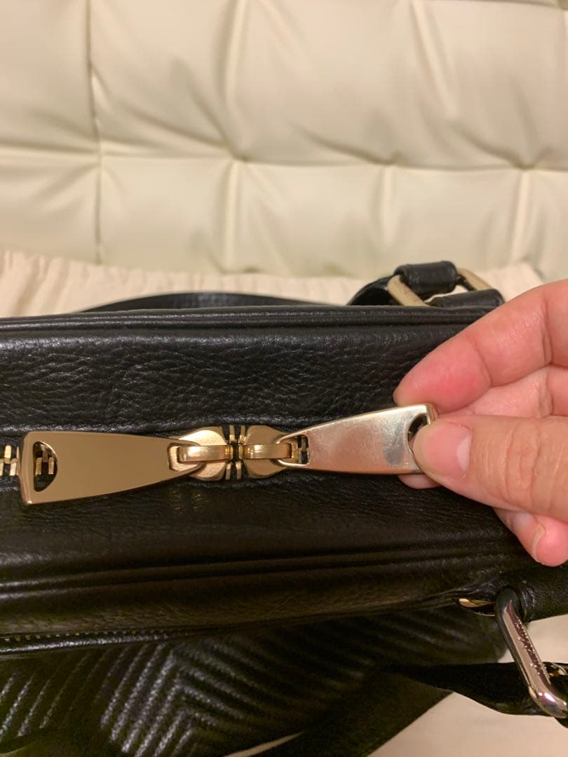 MaxMara ブラックレザーハンドバッグ