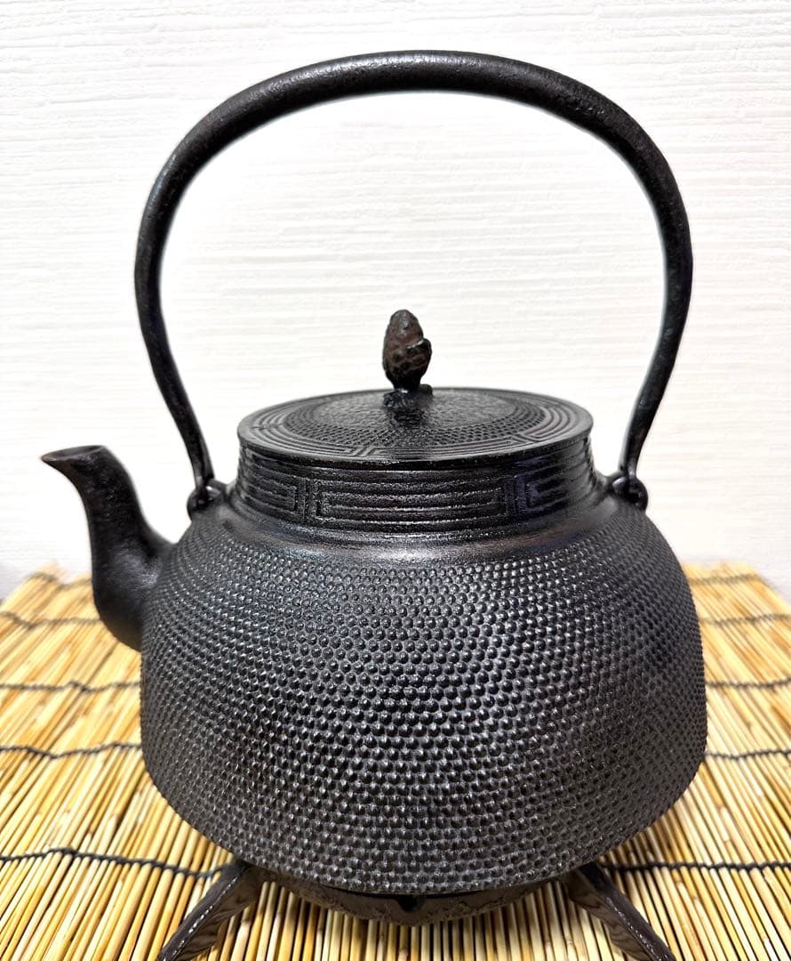 未使用品、長期保管品南部鉄器共同組合販売肩平型アラレ南部鉄瓶南部鉄器